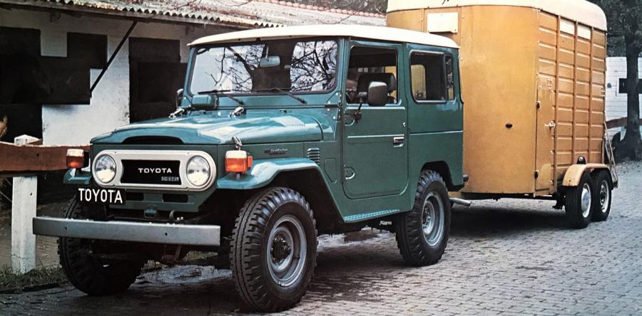  Toyota Land Cruiser Hard Top (BJ40VL) 1973 года  (фото 6 из 7)